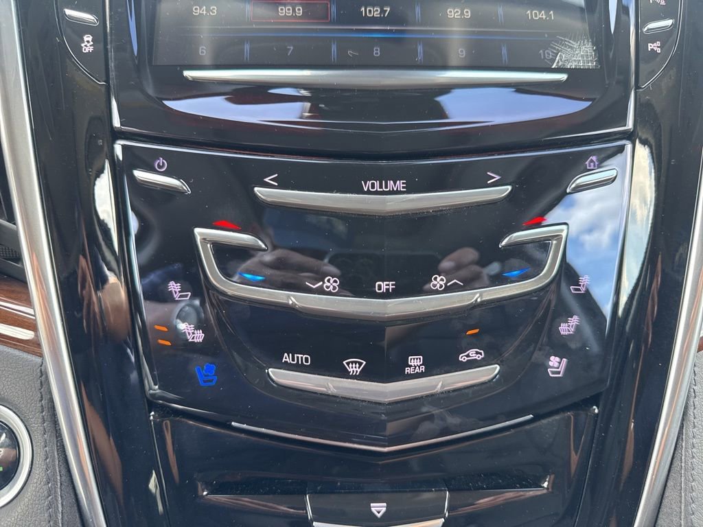 Used 2020 Cadillac Escalade Luxury image 21