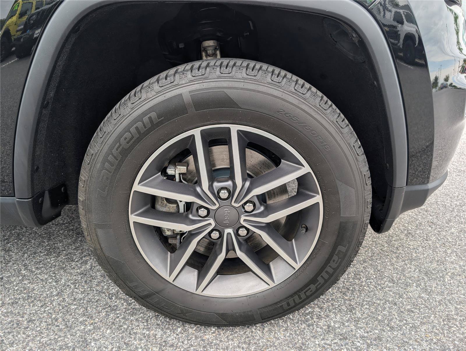 Used 2021 Jeep Grand Cherokee Limited AWD/4WD image 9