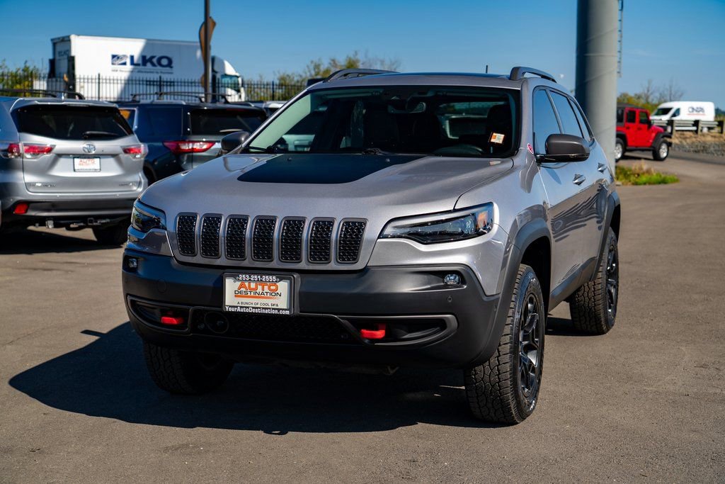 Used 2019 Jeep Cherokee Trailhawk AWD/4WD image 4