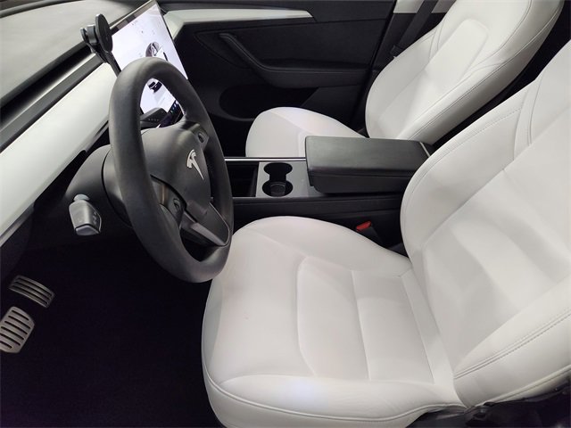 Used 2022 Tesla Model Y Performance image 13