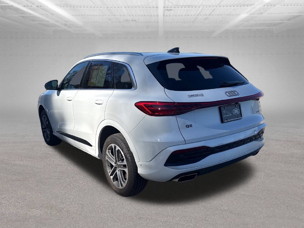 Used 2025 Audi Q5 Premium AWD/4WD image 3