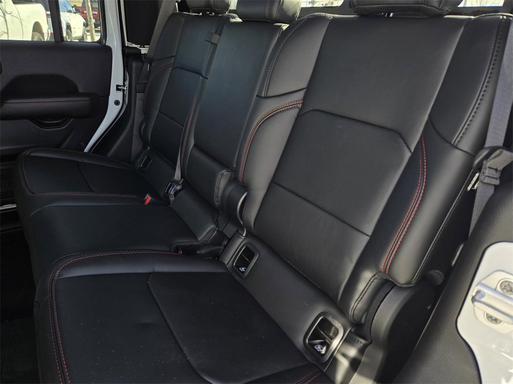 New 2025 Jeep Gladiator Rubicon image 12