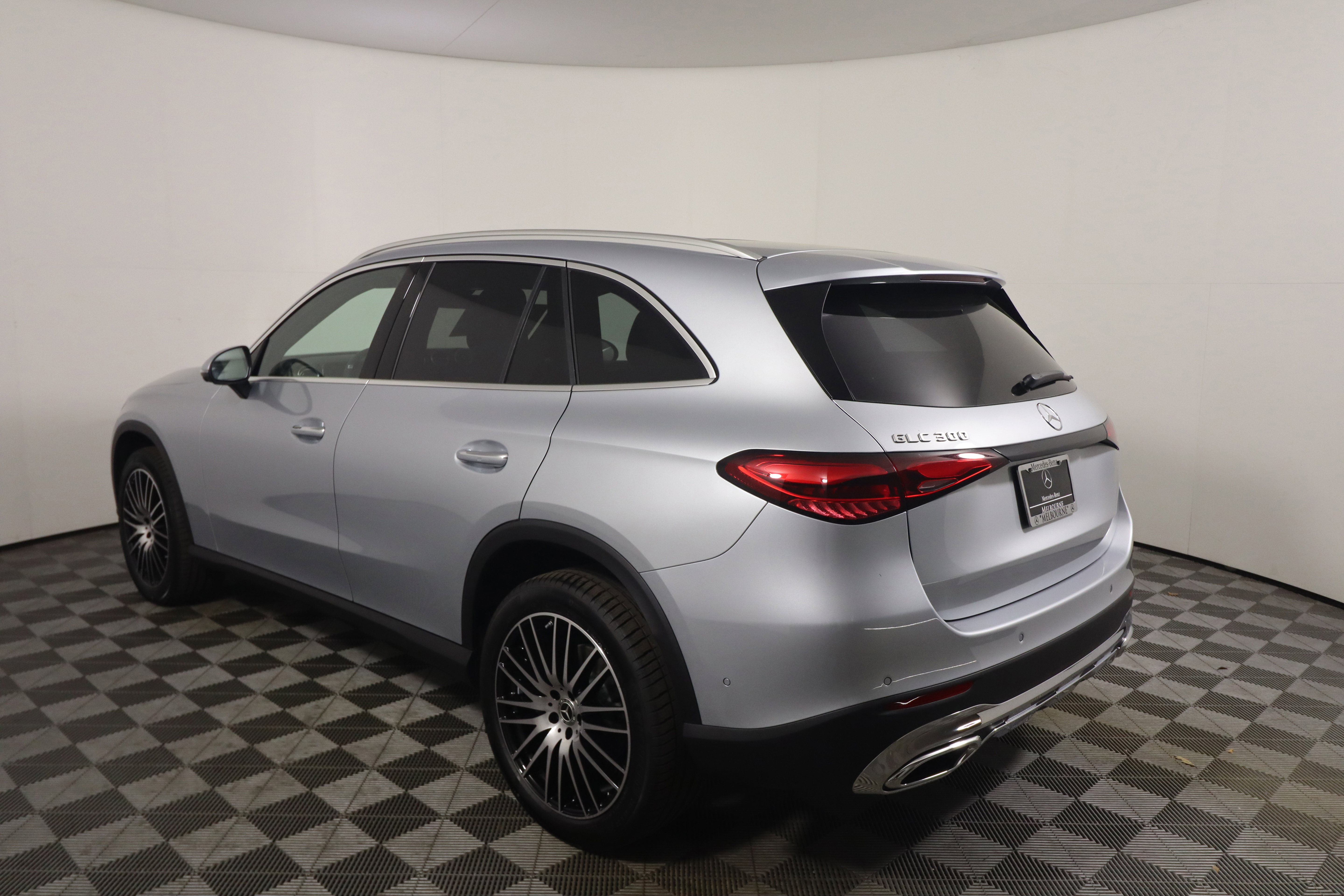 New 2026 Mercedes-Benz GLC 300 image 3