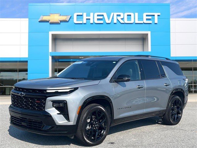 Certified 2024 Chevrolet Traverse RS w/ LPO, Floor Liner Package image 1
