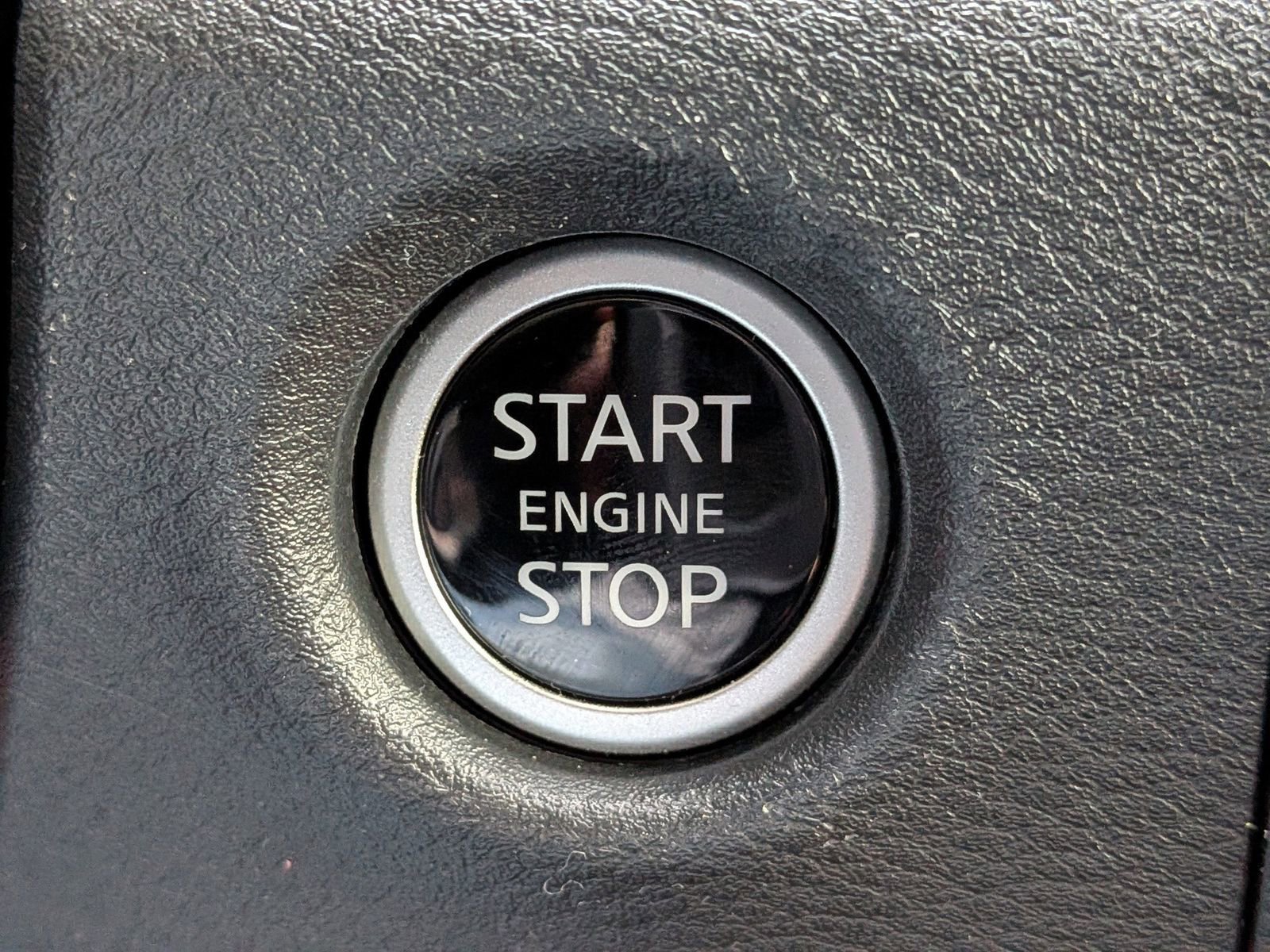 Used 2024 Nissan Frontier Pro-X image 30