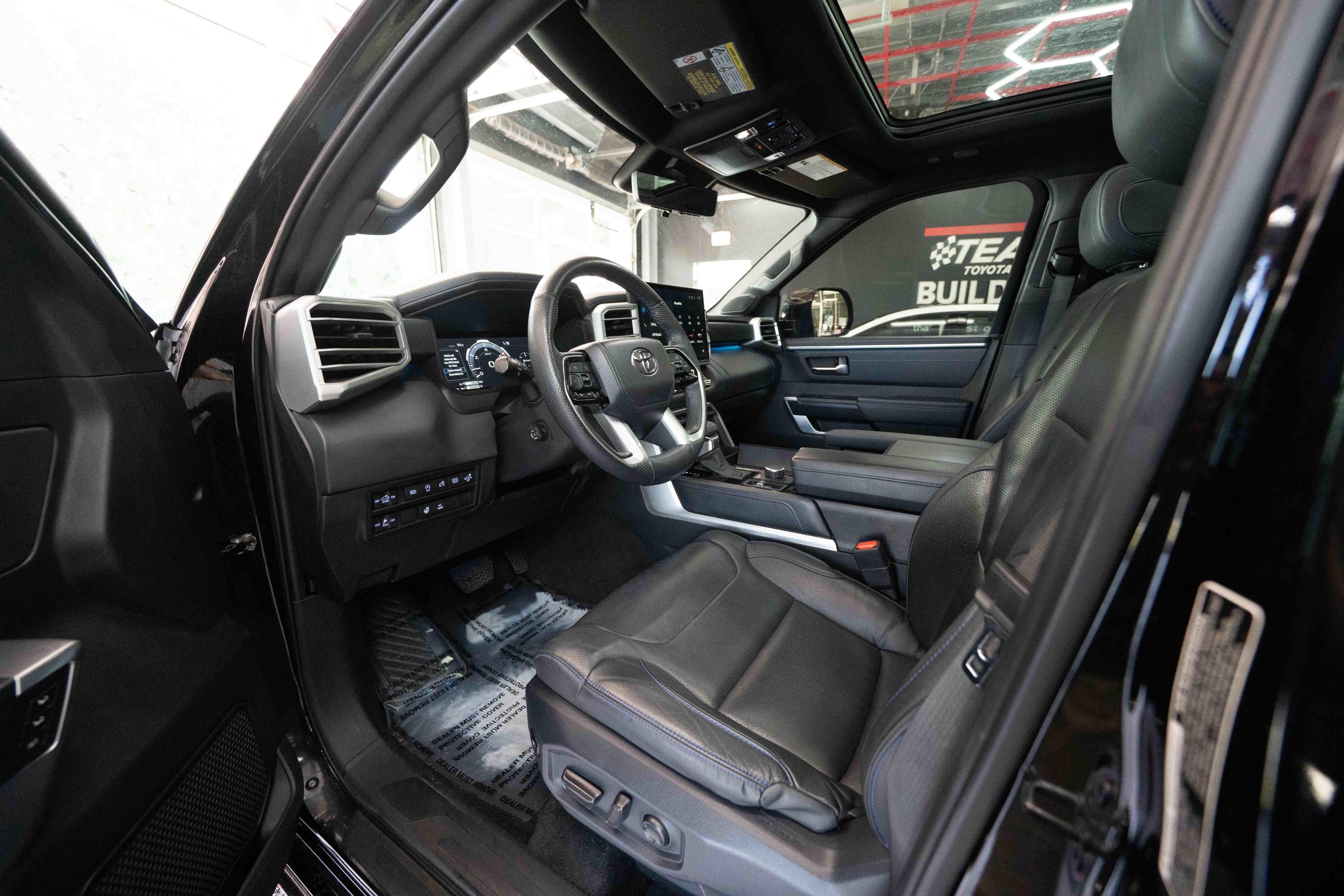 Used 2022 Toyota Tundra Platinum w/ Advanced Package AWD/4WD image 8