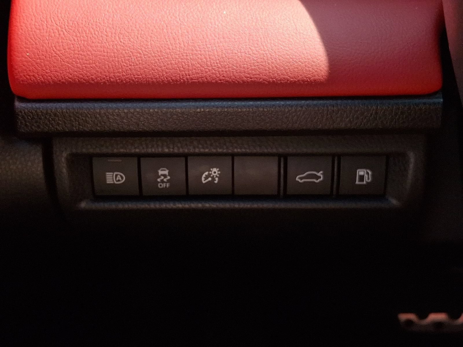 Used 2025 Toyota Camry XSE FWD image 25