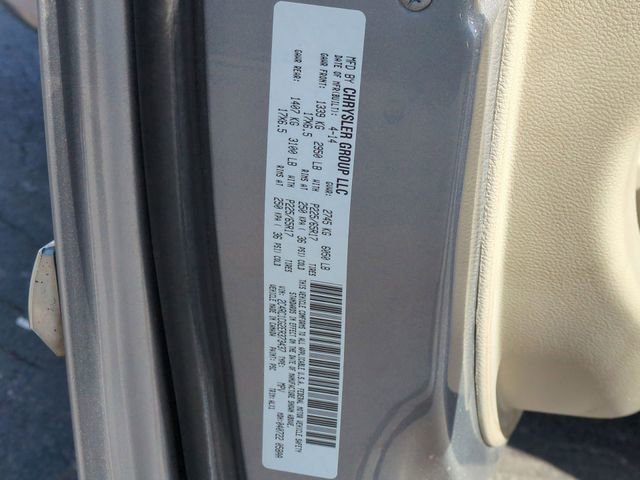 Used 2014 Chrysler Town & Country Touring-L w/ Driver Convenience Group image 33