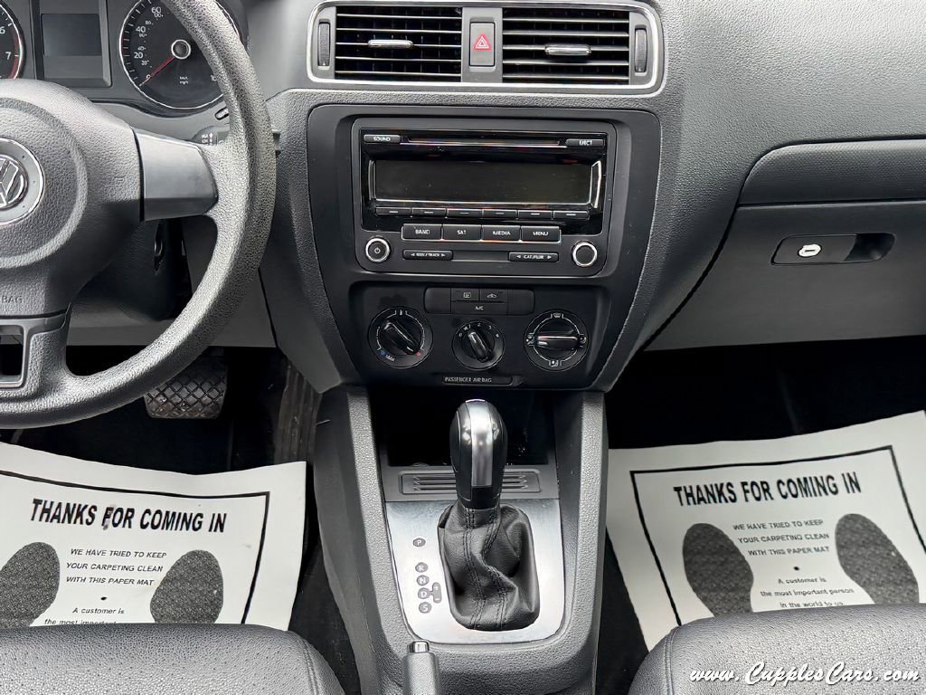 Used 2014 Volkswagen Jetta SE FWD image 16
