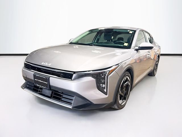 Used 2025 Kia K4 EX FWD image 3