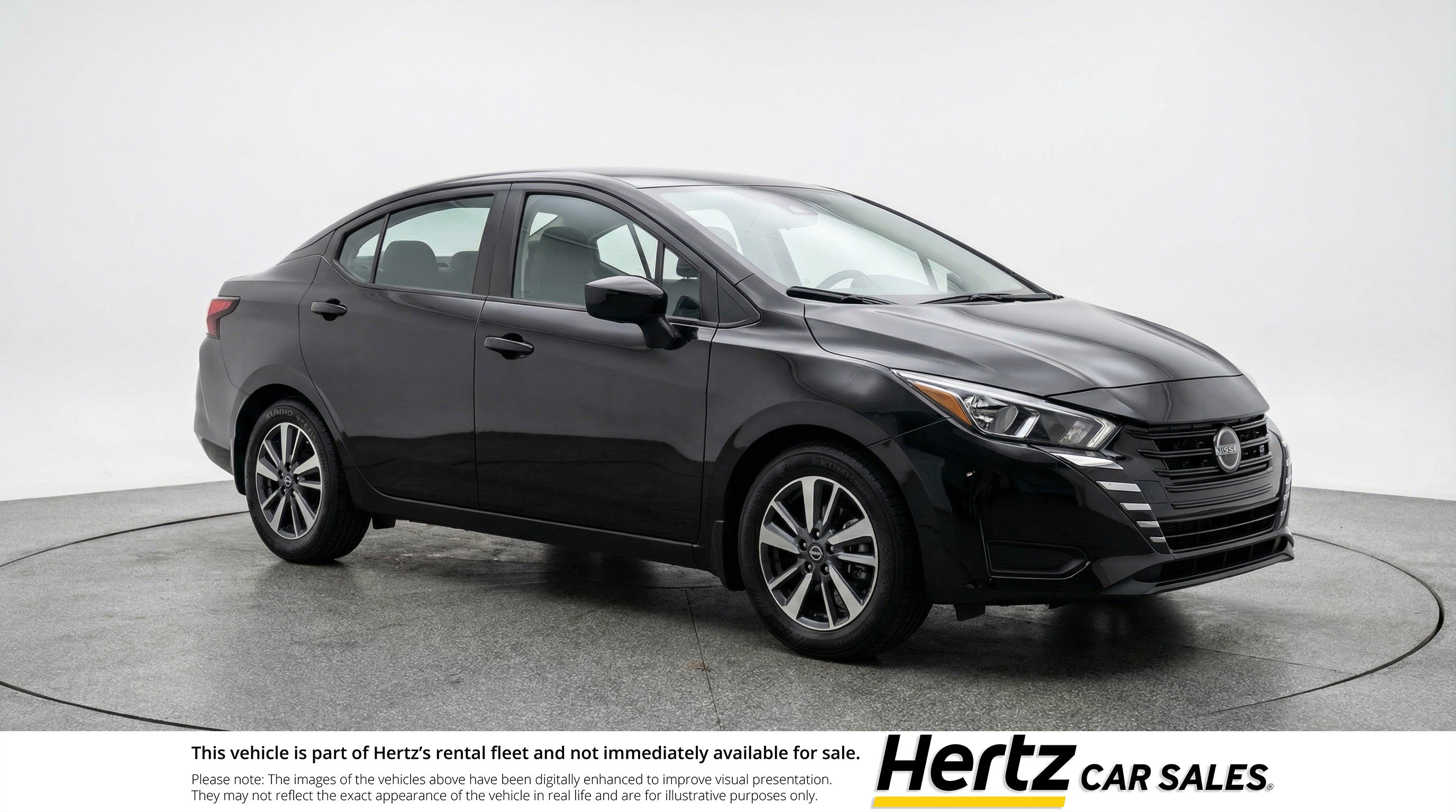 Used 2025 Nissan Versa SV image 1