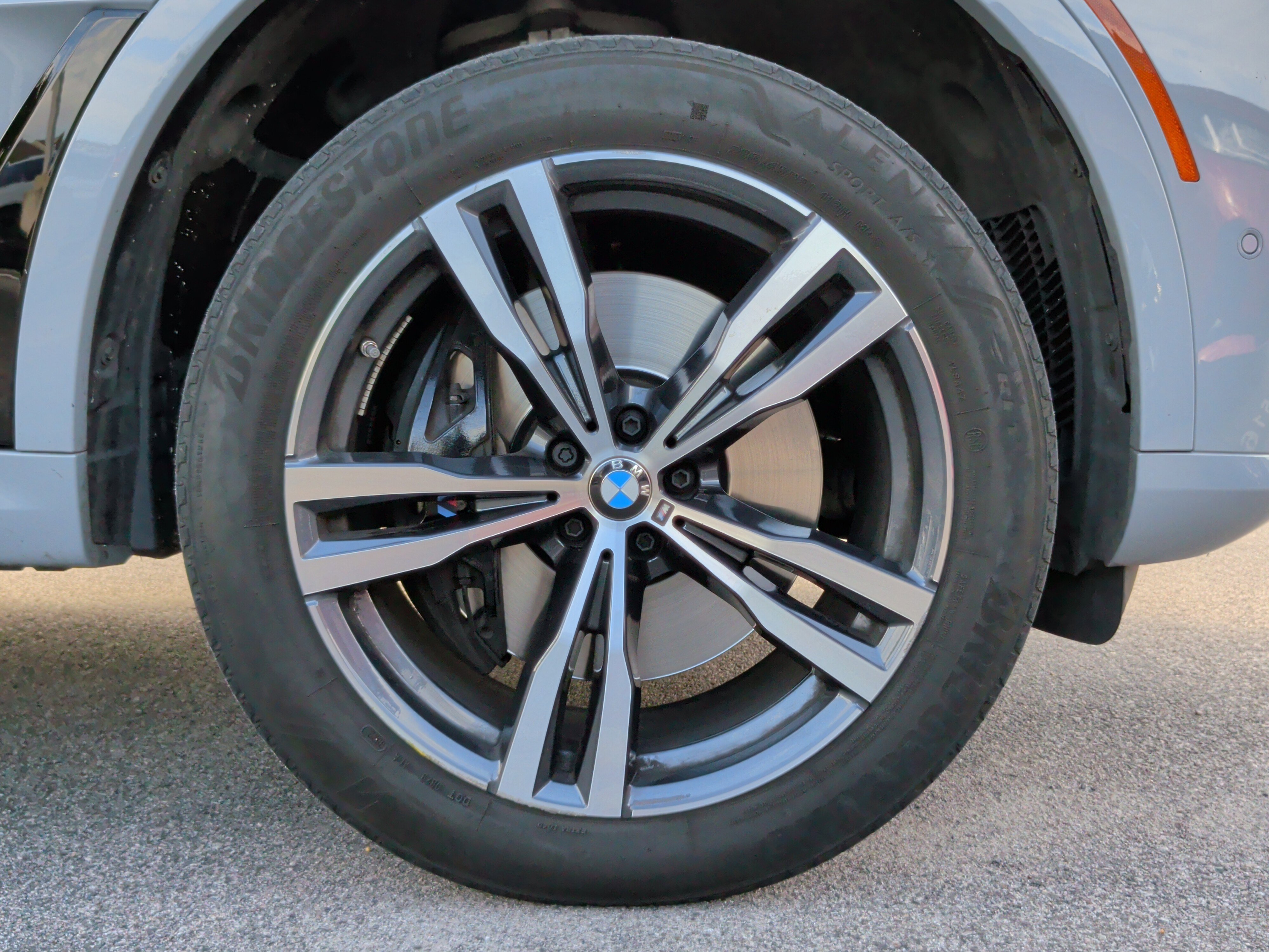 Certified 2023 BMW X7 xDrive40i w/ M Sport Package image 14