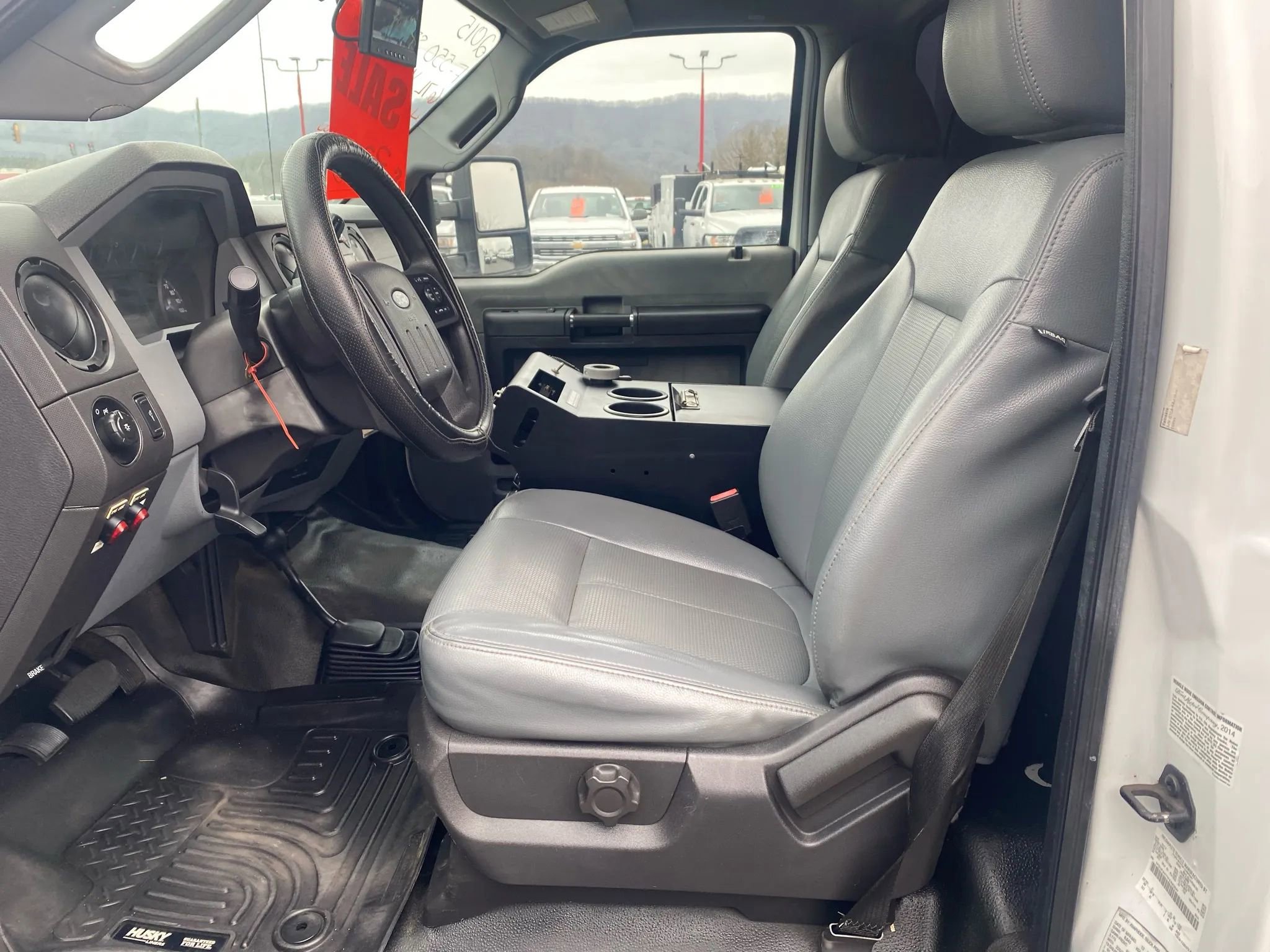 Used 2015 Ford F550 4x4 Regular Cab Super Duty image 10