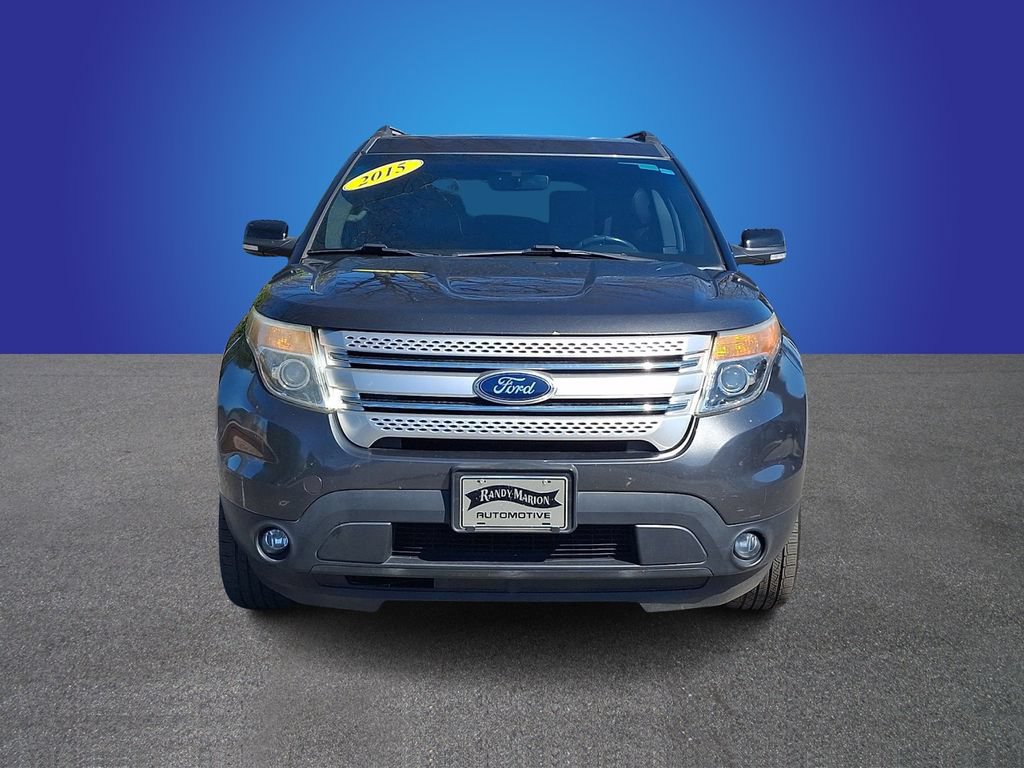 Used 2015 Ford Explorer XLT w/ Equipment Group 202B FWD image 2
