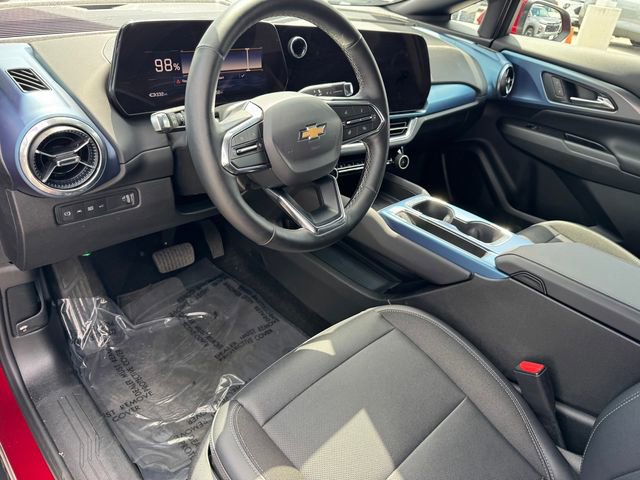 Certified 2025 Chevrolet Equinox EV LT w/ Convenience Package image 13