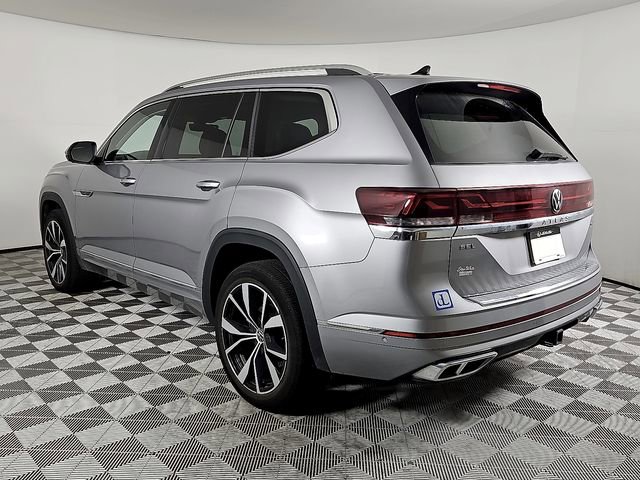 Used 2024 Volkswagen Atlas SEL Premium R-Line image 6