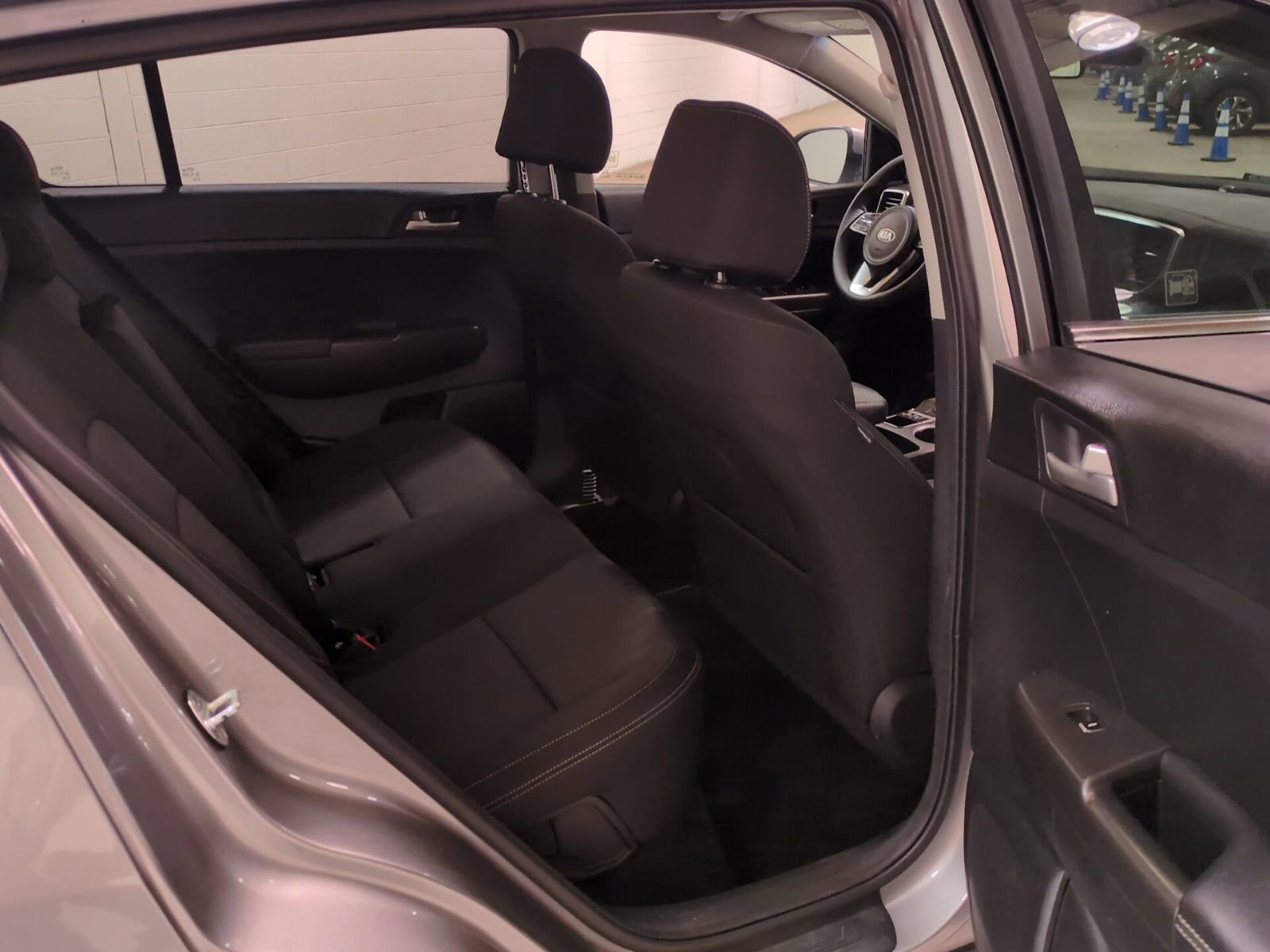 Used 2020 Kia Sportage LX image 11