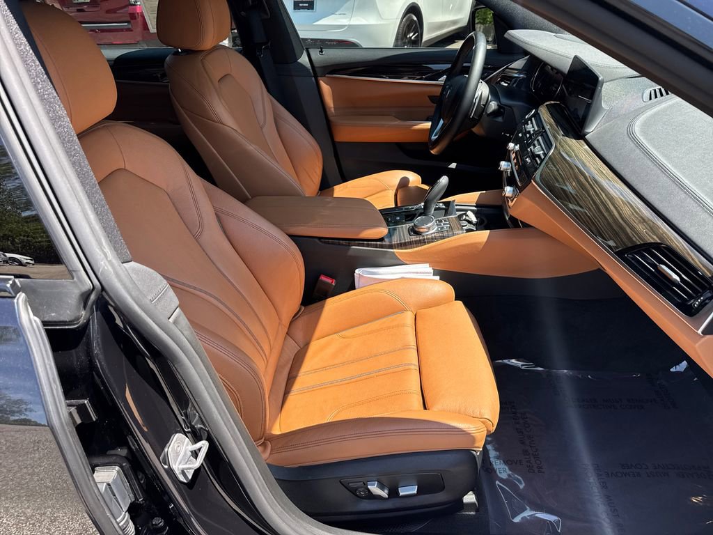 Used 2018 BMW 640i Gran Turismo xDrive w/ M Sport Package AWD/4WD image 13