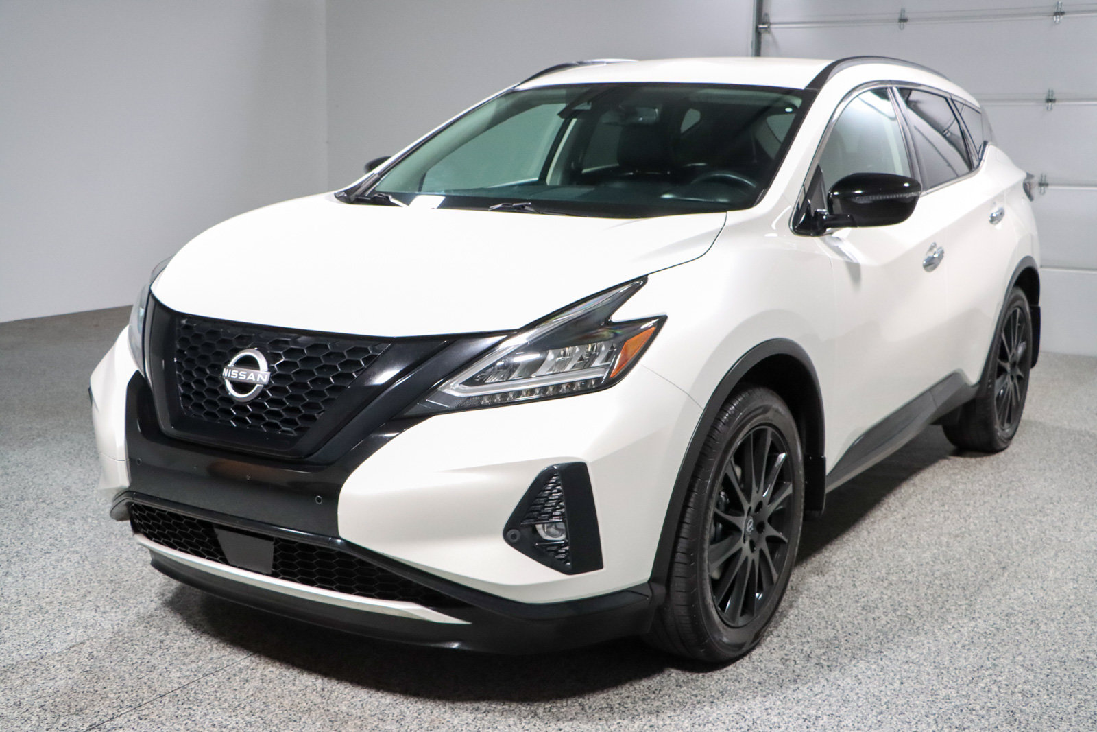 Used 2023 Nissan Murano SV w/ SV Midnight Edition Package FWD image 30