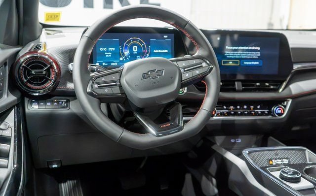 New 2026 Chevrolet Equinox RS AWD/4WD image 12