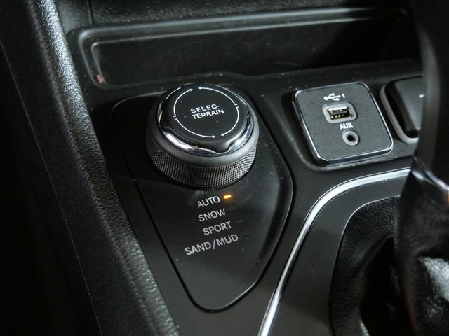 Used 2021 Jeep Cherokee Latitude Lux 80th Anniv w/ Quick Order Package 26U 80TH AWD/4WD image 22