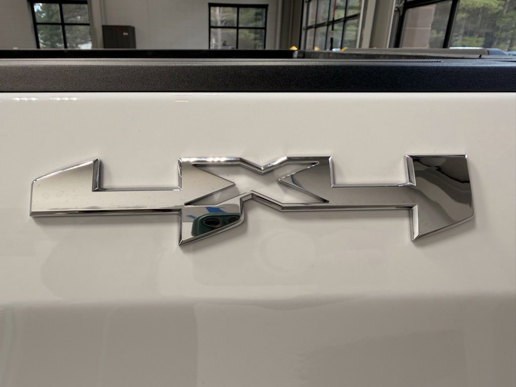 Used 2025 GMC Sierra 1500 Elevation w/ Elevation Premium Package image 14