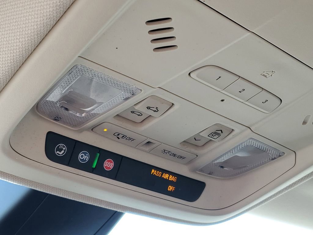 Used 2017 Cadillac XT5 Luxury w/ Driver Awareness Package image 21