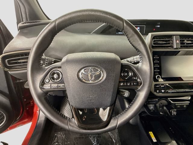 Certified 2021 Toyota Prius FWD image 13