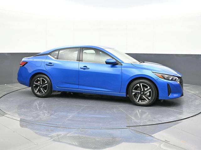 Used 2024 Nissan Sentra SV FWD image 17