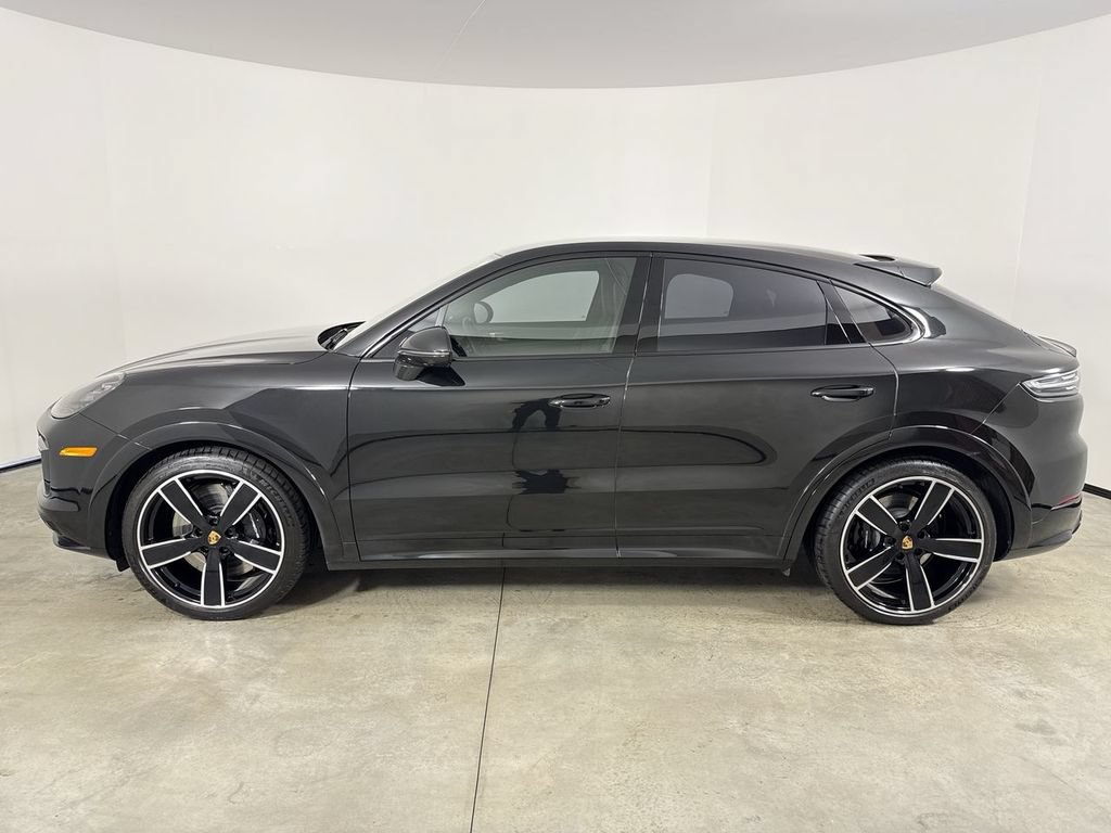 Certified 2023 Porsche Cayenne Turbo AWD/4WD image 2