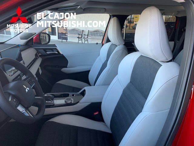 New 2026 Mitsubishi Outlander SE FWD image 11