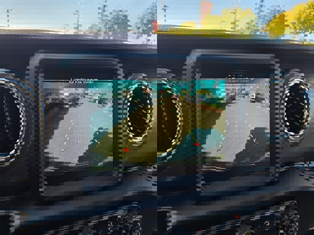 Used 2022 Jeep Wrangler Unlimited Rubicon 4xe w/ Cold Weather Group image 14