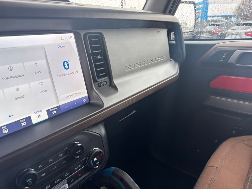 Used 2023 Ford Bronco Outer Banks image 18