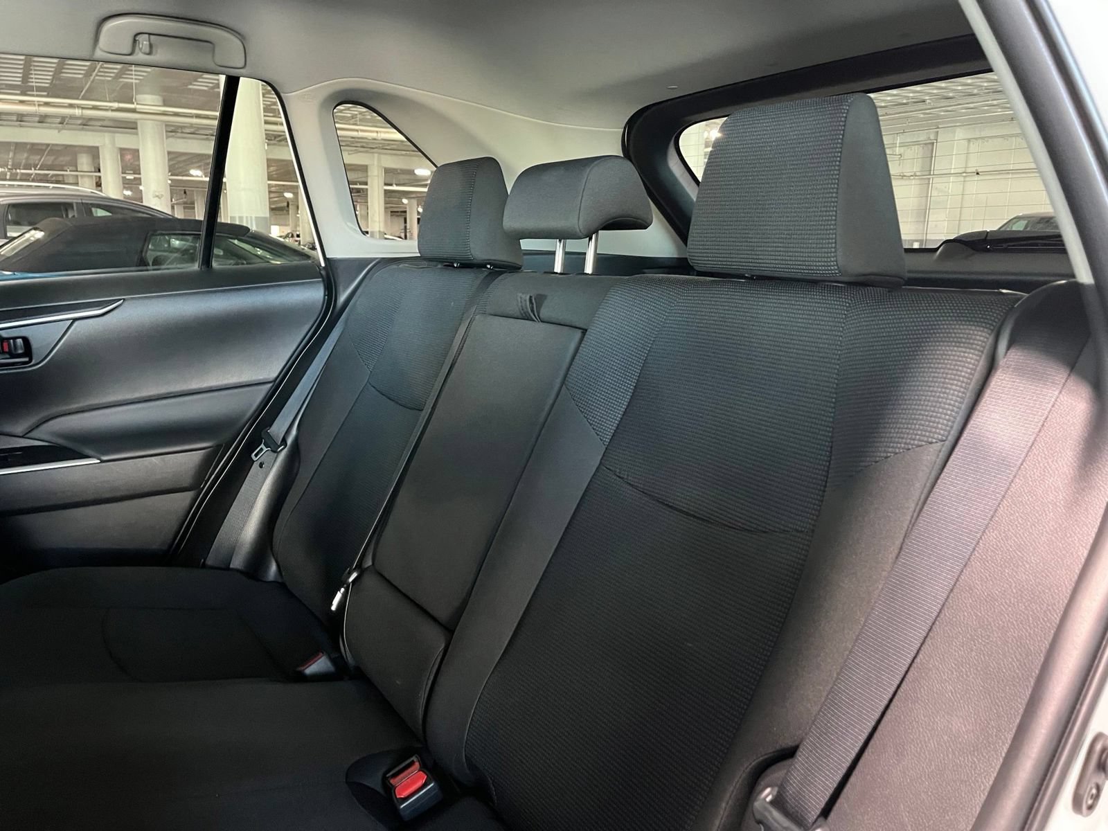 Used 2025 Toyota RAV4 LE AWD/4WD image 36