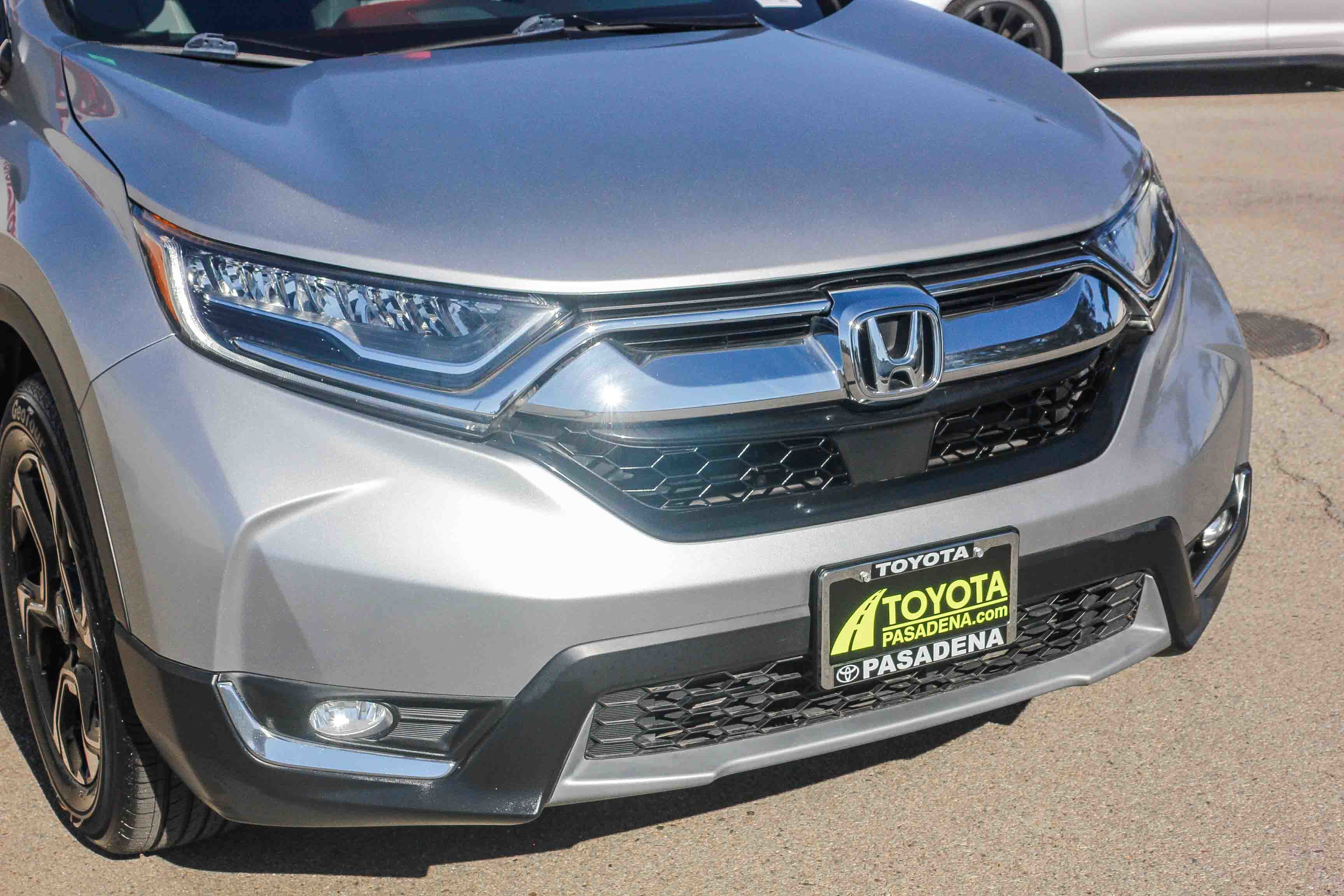 Used 2018 Honda CR-V Touring image 5