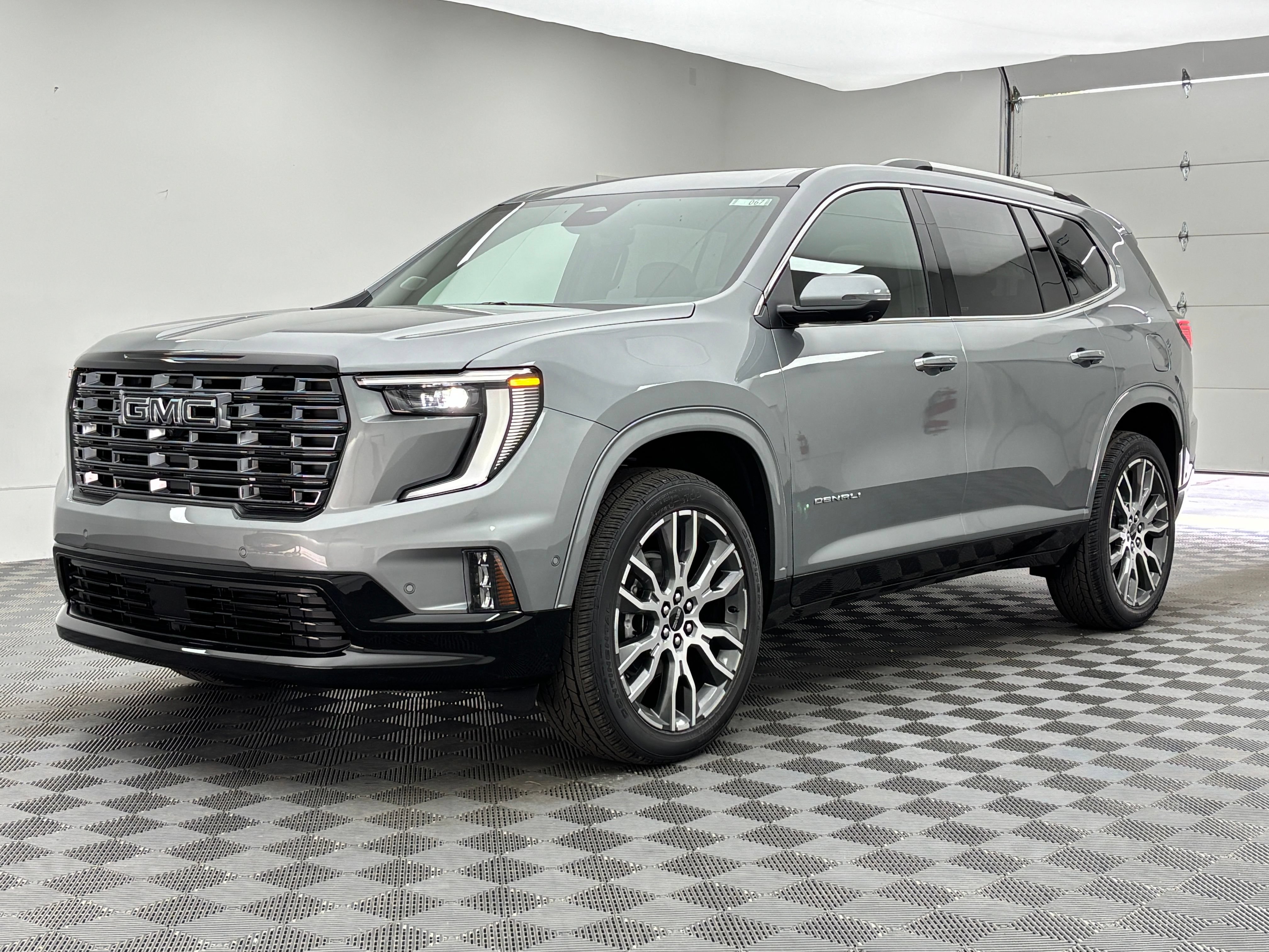 New 2026 GMC Acadia Denali Ultimate w/ LPO, Floor Liner Package AWD/4WD video 2