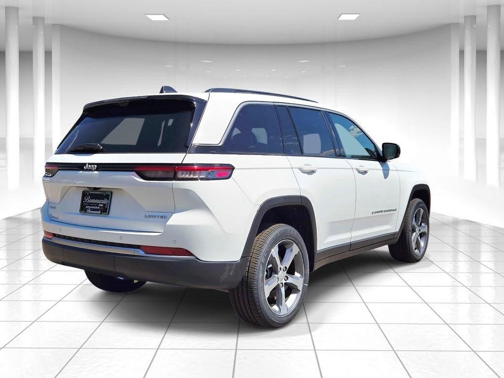 New 2026 Jeep Grand Cherokee Limited w/ Luxury Tech Group II AWD/4WD image 3