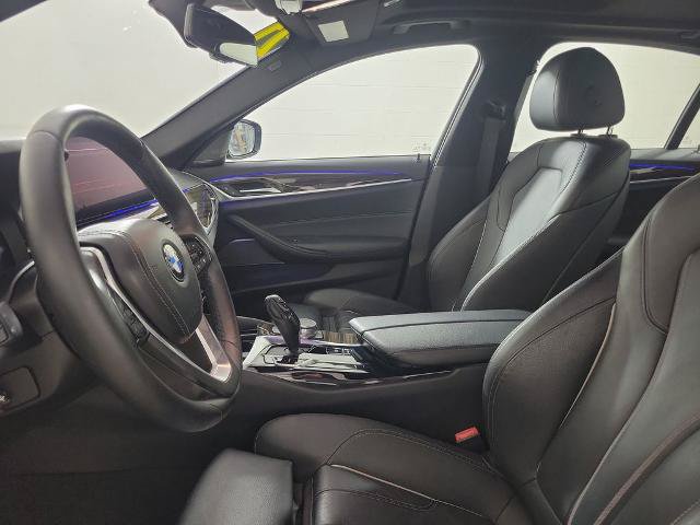 Used 2021 BMW 530i w/ Premium Package RWD image 16