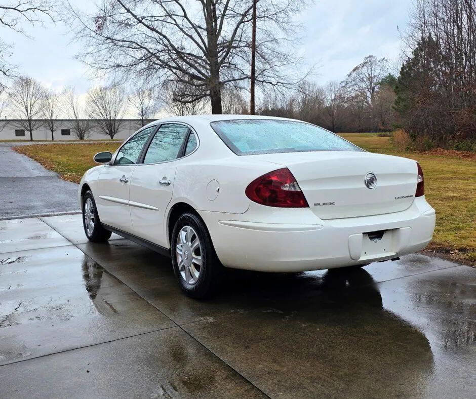 Used 2005 Buick LaCrosse CX image 7