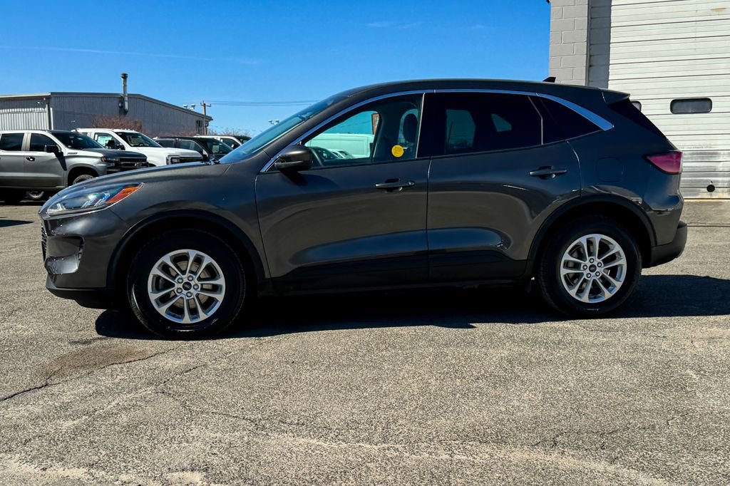 Certified 2020 Ford Escape SE image 6