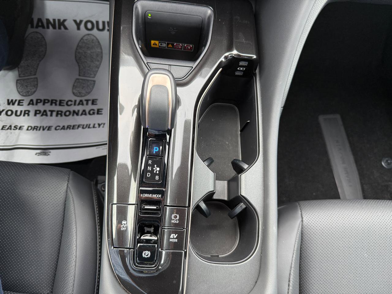 Used 2025 Toyota Crown XLE AWD/4WD image 32
