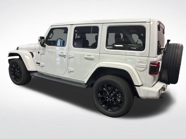 Used 2021 Jeep Wrangler Unlimited Sahara AWD/4WD image 3