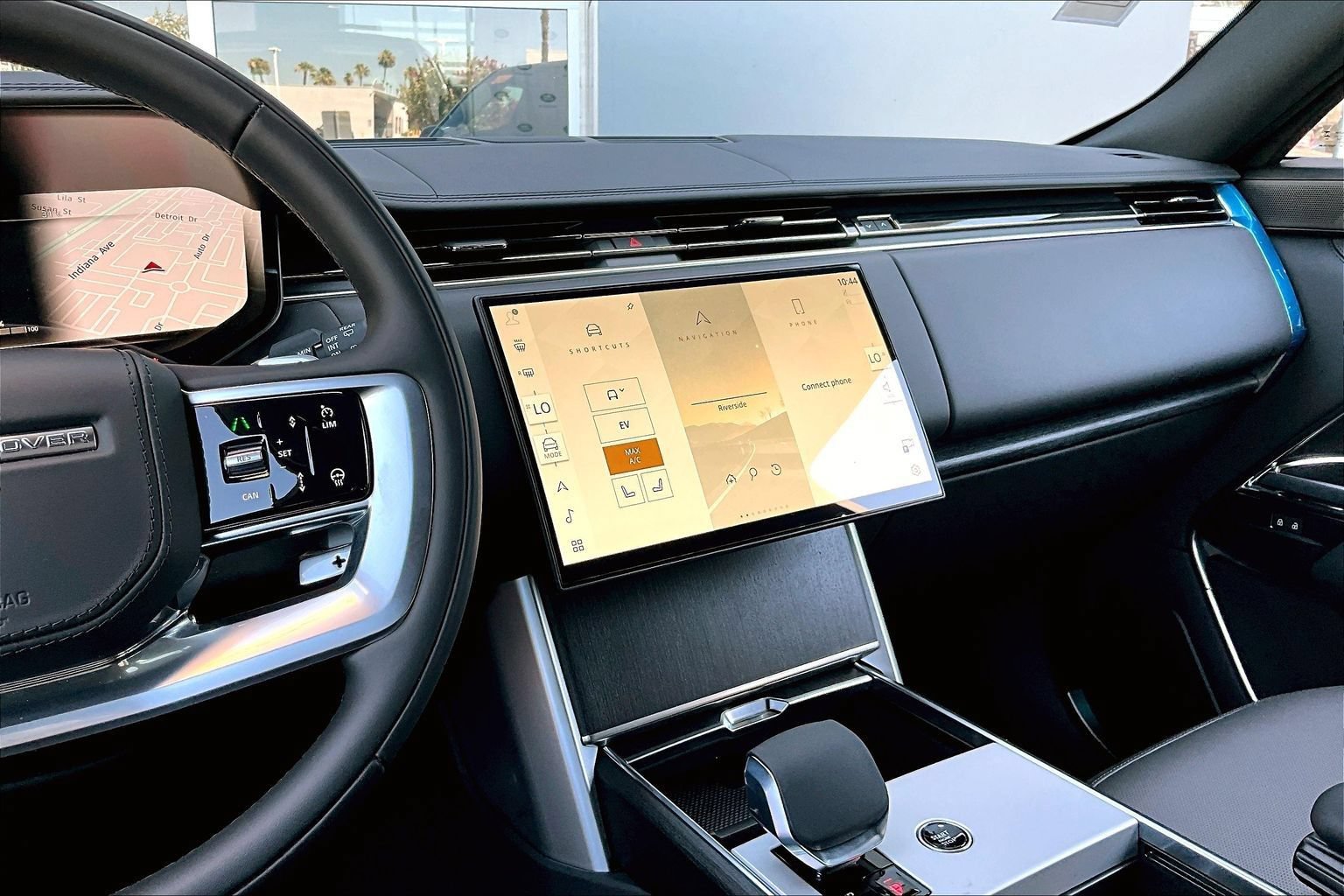 New 2026 Land Rover Range Rover SE AWD/4WD image 7