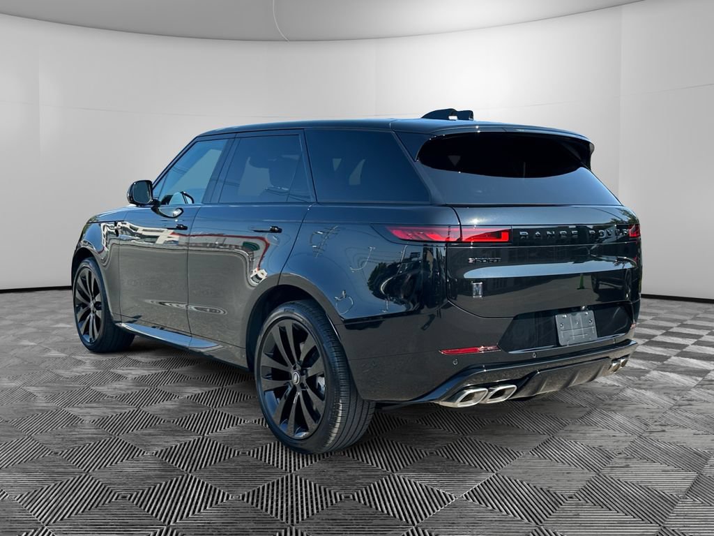 Used 2025 Land Rover Range Rover Sport Dynamic SE AWD/4WD image 3