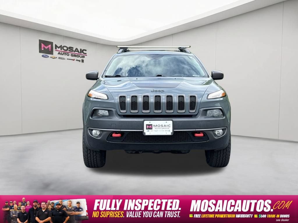 Used 2015 Jeep Cherokee Trailhawk AWD/4WD image 2