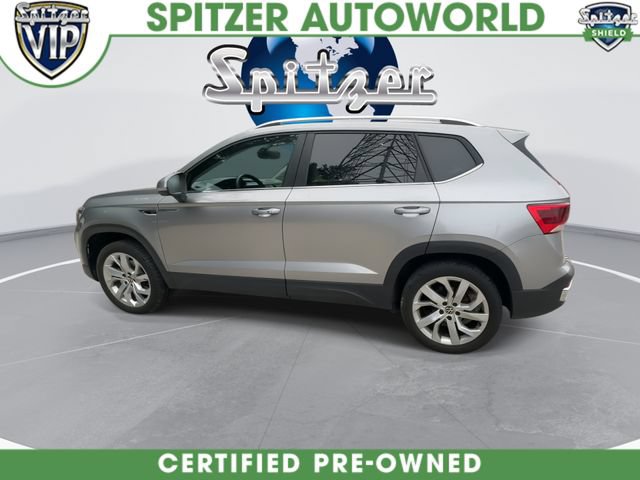 Used 2023 Volkswagen Taos SE w/ Panoramic Sunroof Package FWD image 6