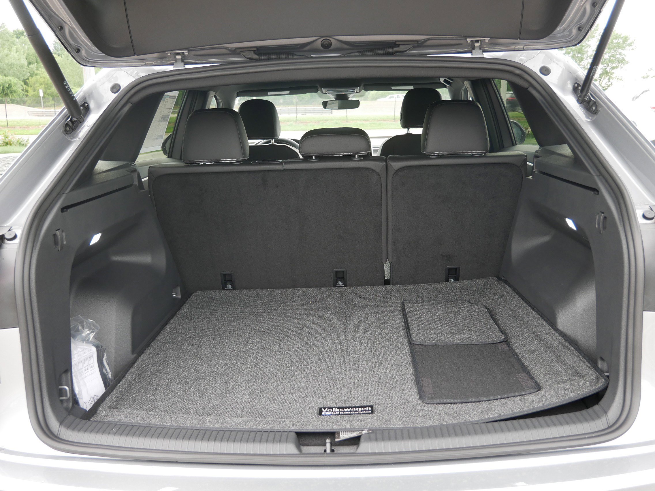 New 2025 Volkswagen Atlas Cross Sport SE image 5