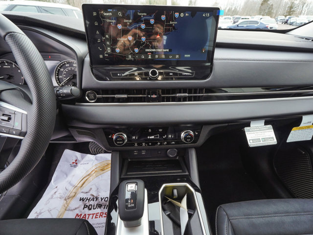 New 2026 Mitsubishi Outlander Trail Edition AWD/4WD image 31