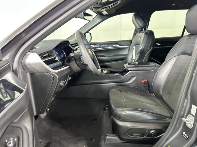 Used 2022 Jeep Grand Cherokee Trailhawk AWD/4WD image 10