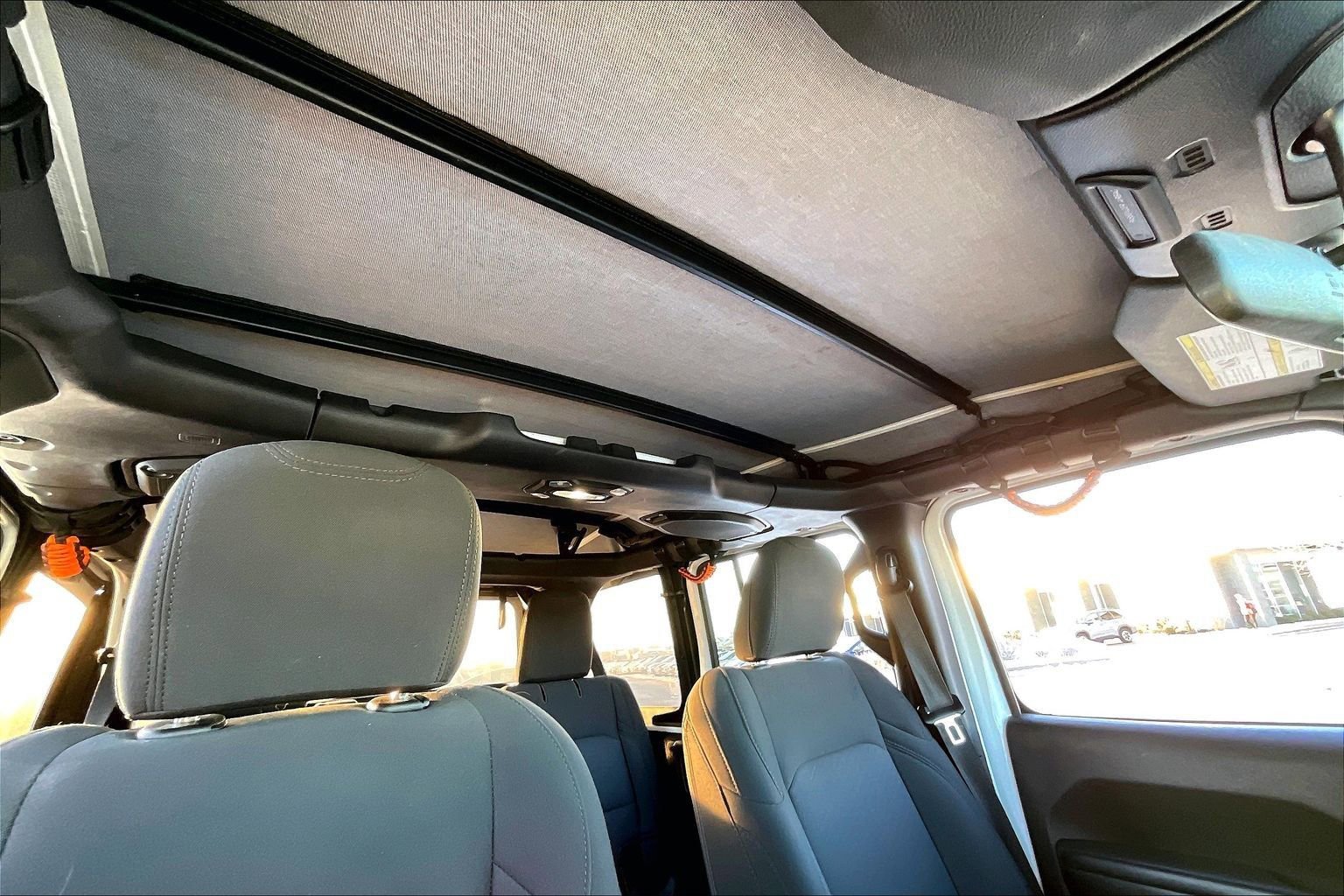 Used 2018 Jeep Wrangler Unlimited Sport image 16